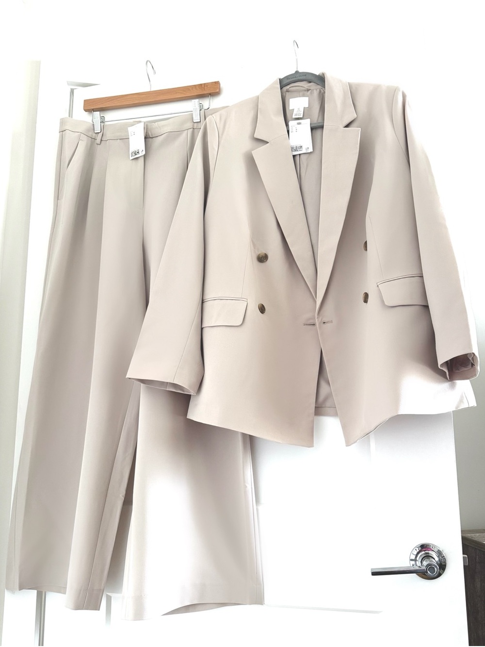 H&M Cream Double-Breasted Blazer and Matching Wide-leg Pants NWT